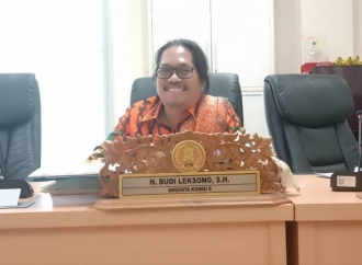 Budi Leksono Soroti Keberadaan Reklami di Taman Median Jalan Kota Surabaya