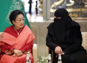 Sebelum Terima Gelar Doktor di Riyadh, Megawati Soekarnoputri Berbincang dengan Mahasiswi PNU Asal Indonesia