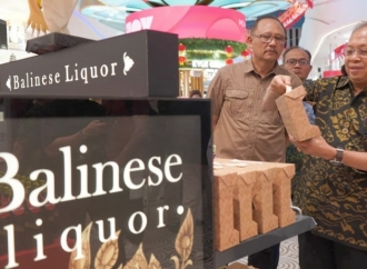 Koster Minta Penjualan Arak Bali Diperbanyak di Bandara I Gusti Ngurah Rai 
