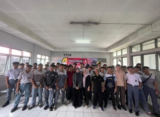 ‎Ineu Purwadewi di SMK Pemuda 2 Sumedang: Pelajar Adalah Aktor Utama Demokrasi Masa Depan