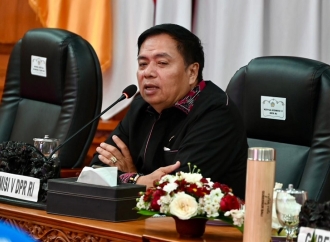 Lasarus Pastikan Metode Penanganan Reklamasi dan Pengamanan Pantai Kuta yang Terbaik 