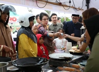 Tjhai Chui Mie Ajak Berburu Takjil di Ramadan Fair di Mess Daerah Singkawang