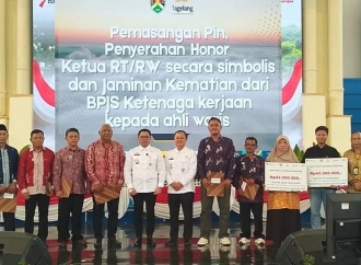 Damar Prasetyono Serahkan Santunan Kematian Senilai Rp 84 Juta