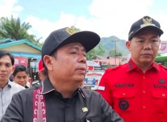 Lasarus Dorong Jalan Nasional di Bukit Biru Kabupaten Kapuas Segera Dipangkas