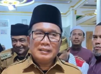 Safari Ramadan di Sungai Kupah, Bupati Sujiwo: Tak Ada Sekat Sejengkal Pun dengan Masyarakat