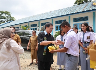 Jengkol, Pisang & Gula Aren Buah Tangan untuk Sofyan Tan Usai Menggelontorkan Rp3,3 Miliar di STM Hulu