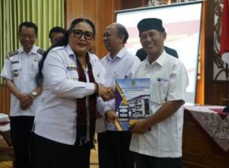 Sebanyak 80 ASN Menerima SK Pensiun dari Bupati Gunungkidul Endah Subekti: Patut Disyukuri 