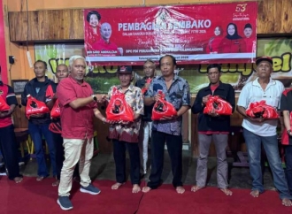 Banteng Tulungagung Gelar Sambang PAC & Ranting Serta Bagikan Paket Sembako