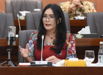 Rieke Dorong Terbitkan Pedoman Baru UU ITE