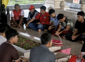 Rangkaian Banteng Jatim FC U-17 Ziarah ke Makam Bung Karno