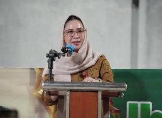 Sarundajang Ajak Seluruh Masyarakat Terus Menjaga Toleransi Saat Safari Ramadan di Langowan Timur