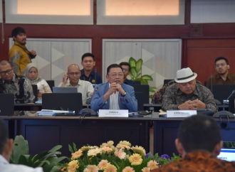 Lakukan Kunker Spesifik ke Jawa Timur, Cornelis Cek Kesiapan BBM dan Listrik Jelang Idulfitri