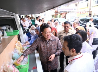 Charles Honoris Pimpin Rombongan DPR RI Sidak di Pasar Modern BSD