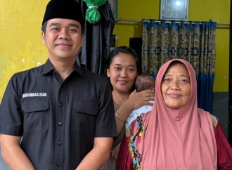 Jaga Silaturahmi, DPC PDI Perjuangan Kabupaten Pasuruan Salurkan Sembako bagi Senior Partai