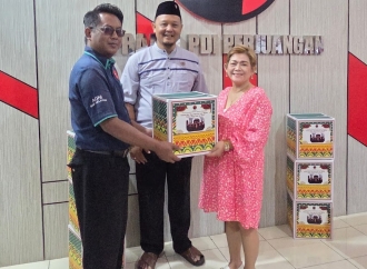 Banteng Kota Yogyakarta Berikan Apresiasi Terhadap Petugas Garda Terdepan di Lingkungan DPRD