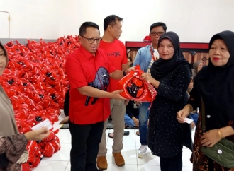 DPC PDI Perjuangan Batu Bagikan 2.500 Paket Sembako Jelang Idul Fitri 1447 H