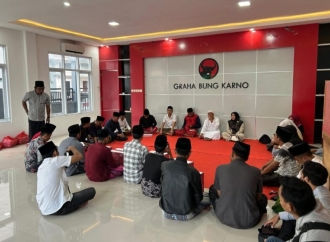 Ansari Apresiasi Kader Banteng Pamekasan Gelar Tadarus dan Khatam Al-Quran 