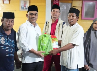 Kaderismanto Salurkan Paket Sembako dan Uang Santunan Bagi Anak Yatim dan Dhuafa di Ponpes Nurul Tauhid