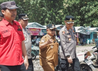 Jelang Idul Fitri, Forkopimda Kabupaten Blitar Monitoring Pasar dan Pos Pengamanan 