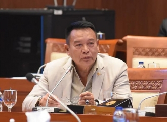 Kabais TNI Serahkan Jabatan, TB Hasanuddin: Temukan Siapa Otak Penyiraman Air Keras