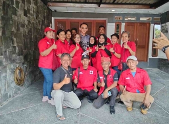 Wujudkan Hunian Sejuk, Ahok Sosialisasi Program 'Gentengisasi' di Cipete Utara