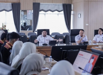 Bang Dhin Bekali Mahasiswa Uniska Teknik Manajemen Konflik di Parlemen