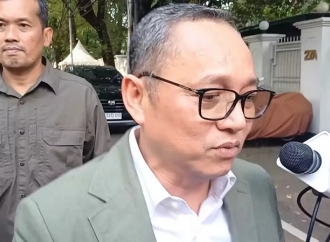 Respon Deddy Sitorus Terhadap Ajakan Gibran Ngantor di IKN