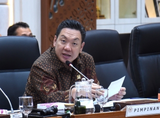 Charles Honoris Curigai Potensi Konflik Kepentingan Pengadaan Motor Listrik BGN