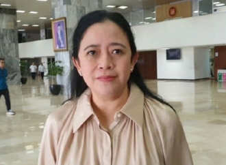 Harga Plastik Melejit, Puan: Saatnya Kembali ke Penggunaan Kemasan Berbahan Alami