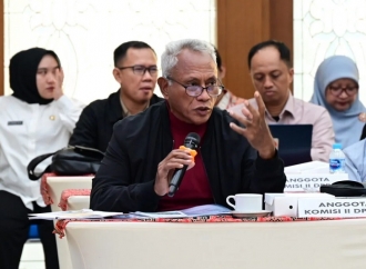 Komarudin Watubun: Investasi Tak Boleh Korbankan Penguasaan SDA Oleh Masyarakat Lokal