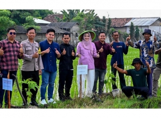 Sarifah Tekankan Pentingnya Kedekatan dengan Masyarakat, Turun Langsung Temui Warga