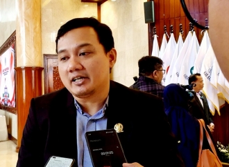 Sentil Gaji Mewah Bos BUMD Jatim, Fuad Benardi: "Jangan Hanya Pemda yang Ikat Pinggang"