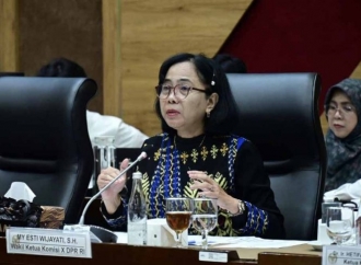 MY Esti Ingatkan Pemerintah Tidak Ada Ketimpangan Pendidikan Terutama di Daerah 3T