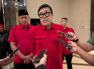 Ono Surono Beri Mandat Khusus ke Tri Adhianto: Turunkan Kemiskinan dan Pengangguran di Kota Bekasi