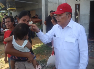 Tuntaskan Reses, Cornelis Tekankan Generasi Dayak Harus Pintar dan Sehat