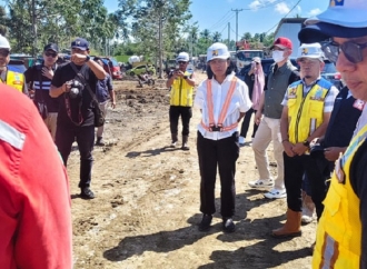 Irine Roba Tinjau Langsung Pembangunan Kompleks Sekolah Rakyat di Desa Rioribati, Kab. Halmahera Barat