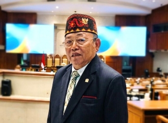 Hadiri Rapat Paripurna DPR RI, Cornelis: Soroti Ketahanan Energi dan Perlindungan Rakyat