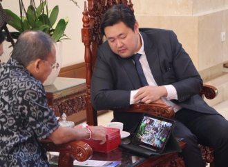Koster Berbagi Ilmu Pengelolaan Pariwisata yang Baik ke Gubernur Siquijor