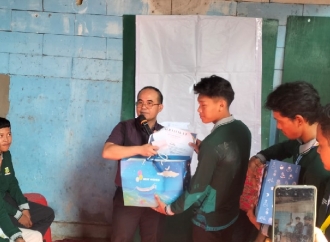 Berdayakan Pemuda, Yeremia Mendrofa Dorong Pelatihan Barbershop Jadi Solusi Ekonomi Banten
