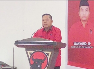 Yohanes Lantik Serentak 17 Pengurus Anak Cabang PDI Perjuangan se-Kabupaten Kapuas
