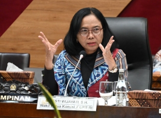 ​Cegah Kericuhan Suporter, MY Esti Desak Kemenpora dan PSSI Utamakan Pembinaan