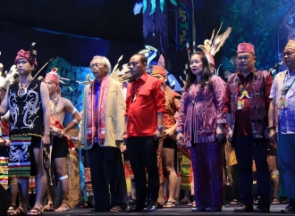 Krisantus Kurniawan Targetkan Finalis Bujang Dara Gawai Tembus Ajang Miss World