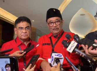 Sebut Koperasi Merah Putih 'Top-Down', Djarot: Kasihan Pemerintah Daerah Diwajibkan Bikin Gerai