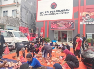 Peringati Hari Lahir Pancasila dan Bulan Bung Karno, DPC PDI Perjuangan Jaktim Bagikan 1.000 Paket Sedekah Daging