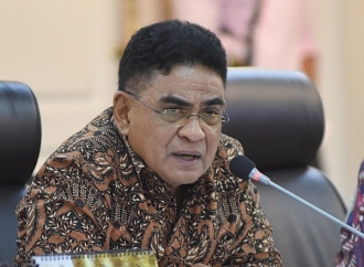 Sentil Kunjungan Presiden ke Prancis, Andreas Pareira: Jawabannya Kabur, Masa ke Sana Cuma untuk Salat Iduladha?