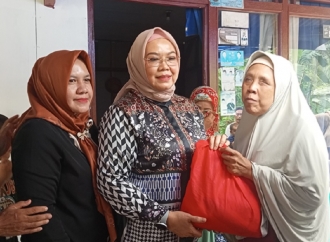 Ida Nurlaela Datangi Langsung Disabilitas Netra, Ma Ukay, Bentuk Perhatian Konkret Kepada Warga di Dapil 