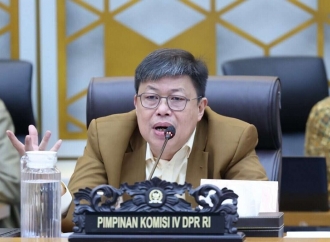 Alex Indra Lukman Desak Pemenuhan Sarana Penanggulangan Karhutla dan Pemberdayaan Masyarakat Prioritas di Anggaran 2027