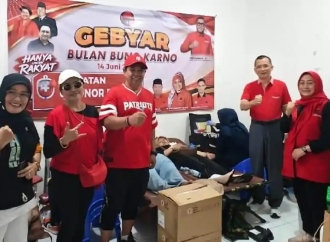 Meriah! DPC PDI Perjuangan Depok Gelar Lomba Komika Hingga Festival UMKM di Bulan Bung Karno