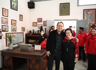 Megawati Napak Tilas di Istana Gebang Blitar: Periksa Kamar dan Sumur Serta Minta Barang Dirawat