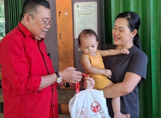 Rutin Kunjungan Kerja ke Dapil, Cornelis Fokus Perkuat Generasi Penerus Kalbar